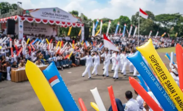 Balon Tepuk Bireuen ikut serta menyemarakan acara lomba paskibra.