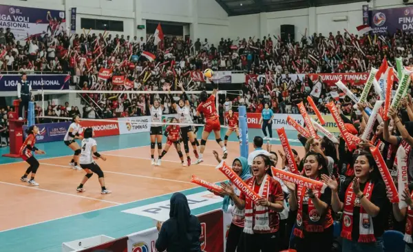 Balon Tepuk Bungo sebagai media dukungan kepada pemain turnamen volly.
