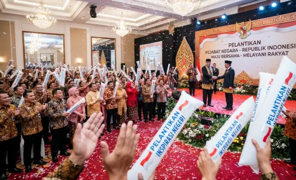 Balon Tepuk Cilegon digunakan pada saat acara pelantikan.