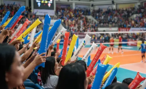 Balon Tepuk Gayo Lues sebagai media dukungan kepada peserta turnamen volly.