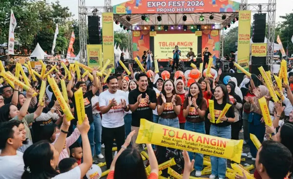 Balon Tepuk Indramayu digunakan sebagai daya tarik produk pada kegiatan promosi.