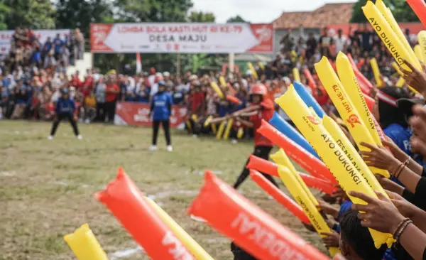 Balon Tepuk Karimun ikut serta memeriahkan acara pada event lomba bola kasti.