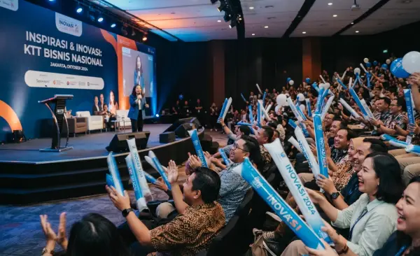 Balon Tepuk Rejang Lebong sebagai pelengkap acara seminar.