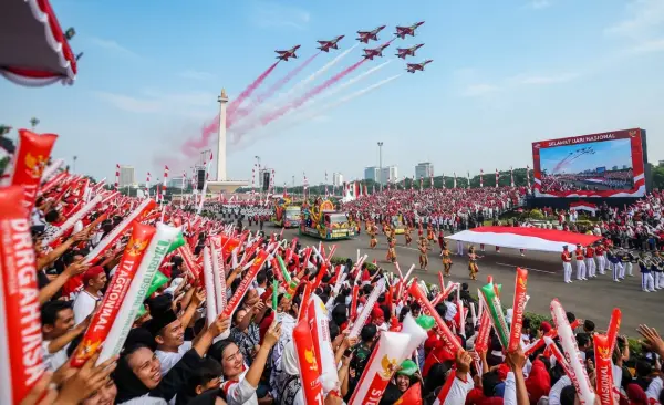 Balon Tepuk Sarolangun hadir pada acara memperingati hari nasional.