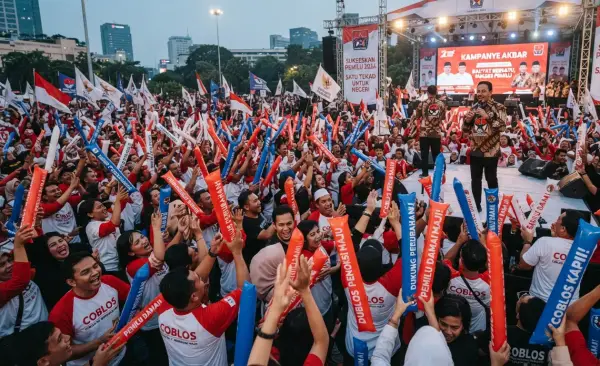 Balon Tepuk Simeulue ikut serta menyemarakkan acara kampanye.