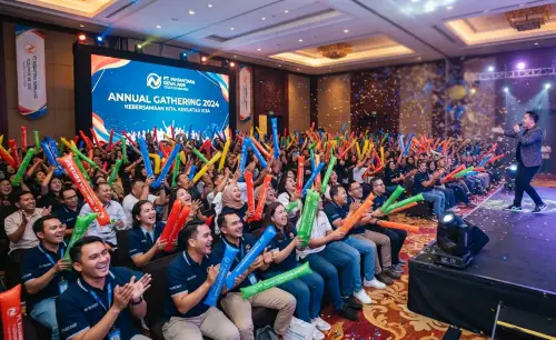 Balon Tepuk Kubu Raya menambah kemeriahan pada acara gathering perusahaan.