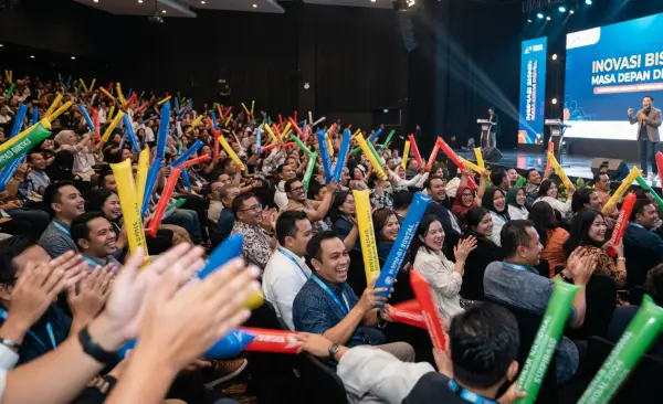 Balon Tepuk Sanggau digunakan pada saat acara seminar.