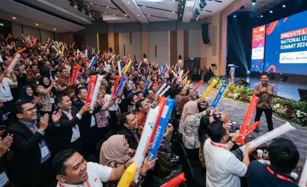 Balon Tepuk Singkawang digunakan pada acara seminar.