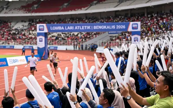 balon tepuk bengkalis sedang digunakan pada perlombaan lari