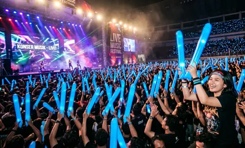 balon tepuk blitar untuk memeriahkan acara konser