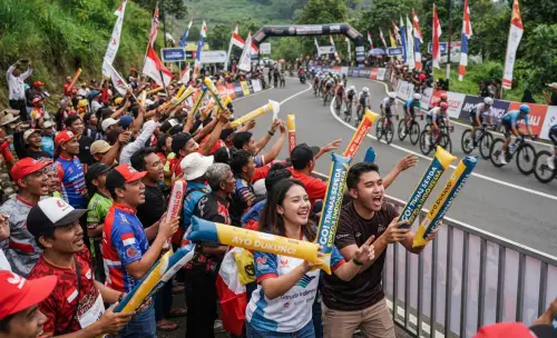 balon tepuk madiun cocok untuk menyemangati pembalap sepeda