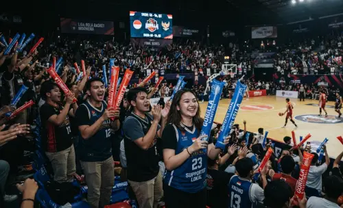 balon tepuk makassar saat event basket indoor