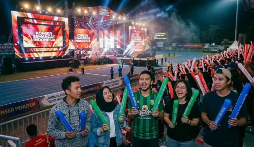 balon tepuk medan saat event konser