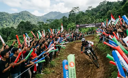balon tepuk pasuruan digunakan untuk memeriahkan event downhill
