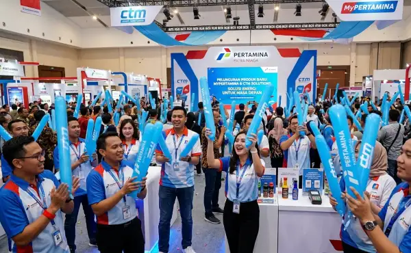 Balon tepuk Pemalang digunakan untuk memeriahkan acara promosi produk Pertamina