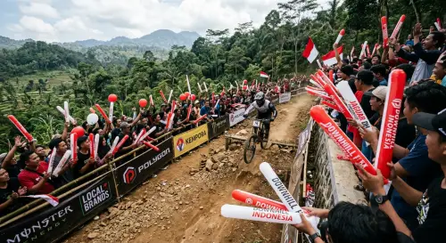 balon tepuk situbondo memeriahkan lomba sepeda downhill