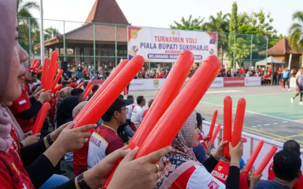 balon tepuk sukoharjo digunakan pada pertandingan voly