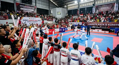 balon tepuk tuban memeriahkan event karate tournament