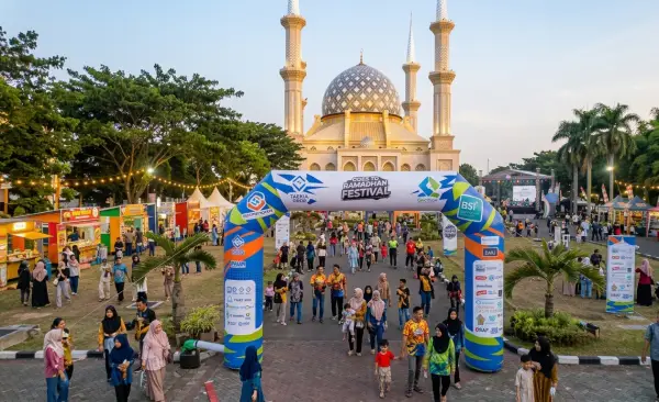 Balon Gate Balikpapan digunakan pada saat acara festival ramadhan.