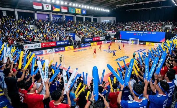 Balon Tepuk Promosi Bengkulu sebagai media dukungan kepada pemain futsal.