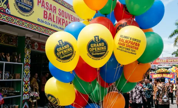 Balon Sablon Balikpapan untuk grand opening pusat oleh oleh.