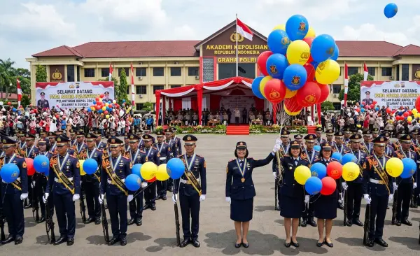 Balon Sablon Samarinda digunakan pada acara pelantikan akpol.