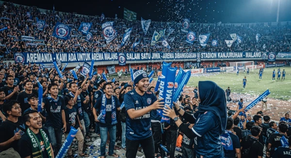 balon promosi malang - balon tepuk supporter arema