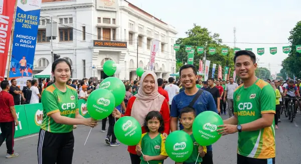 balon promosi digunakan sebagai kampanye minuman susu di car free day