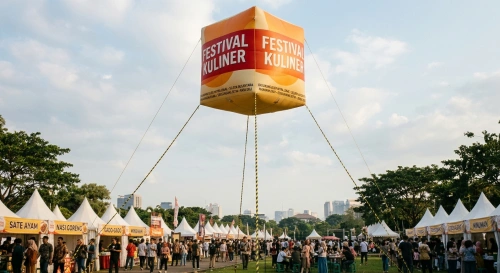 balon udara tangerang dipasang di festival kuliner